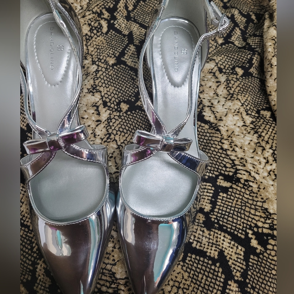 Bandolino Silver Heels with Elegant Design